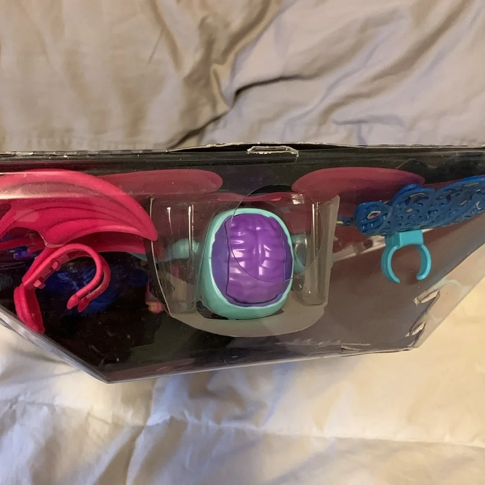 Monster High inner Monster Doll. New in Box. Rare. moving eyes + accessories. - Picture 6 of 10